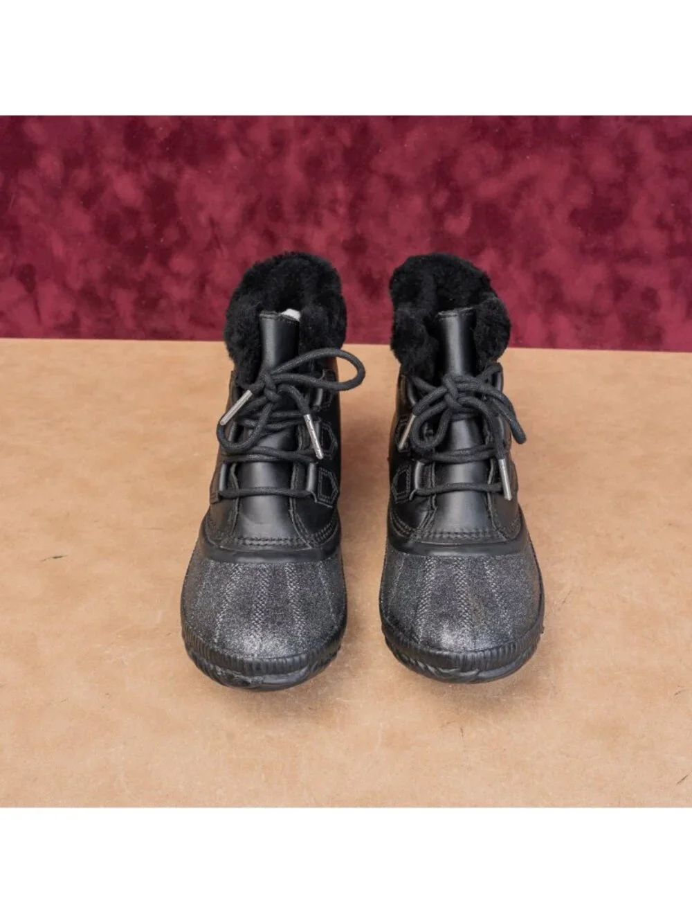 Sorel Women Out-N-About Plus Lux Waterproof Silver Glitter Snow Boots sz 7